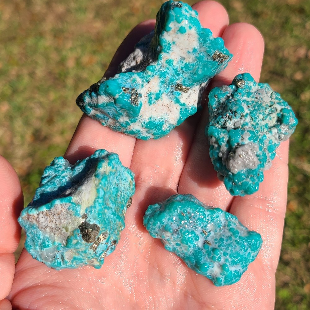 WHITE WATER TURQUOISE NUGGETS ROUGH ZACHARY TREATED 104.2 GRAMS