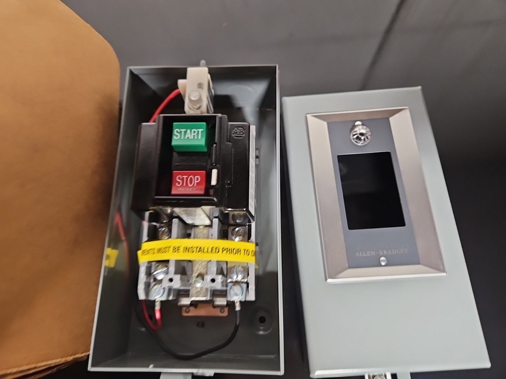 NEW ALLEN BRADLEY 609-AAXD4 MANUAL STARTER SWITCH