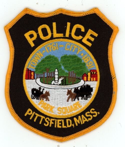 MASSACHUSETTS MA PITTSFIELD POLICE NICE SHOULDER PATCH SHERIFF