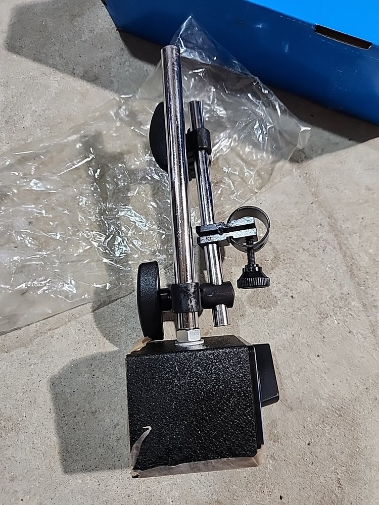 Multipositional Magnetic Base w/Fine Adjustment