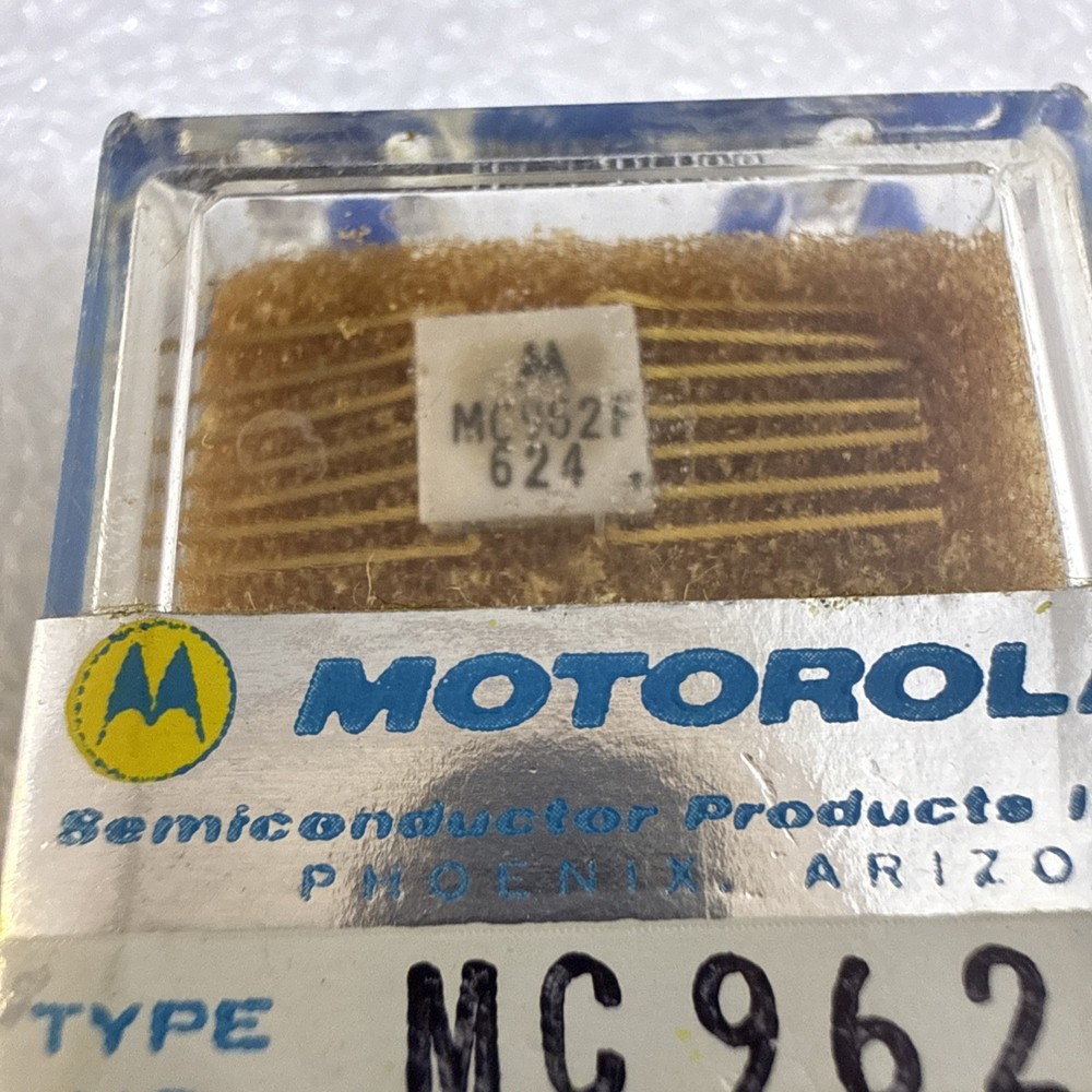MC962F MOTOROLA NEW NIB