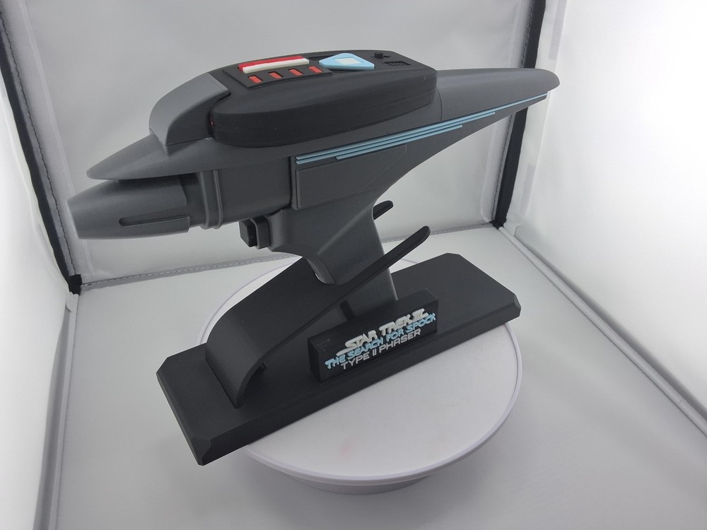 Star Trek III - Search for Spock - Type 2 Phaser - Static with stand!! BOOST!