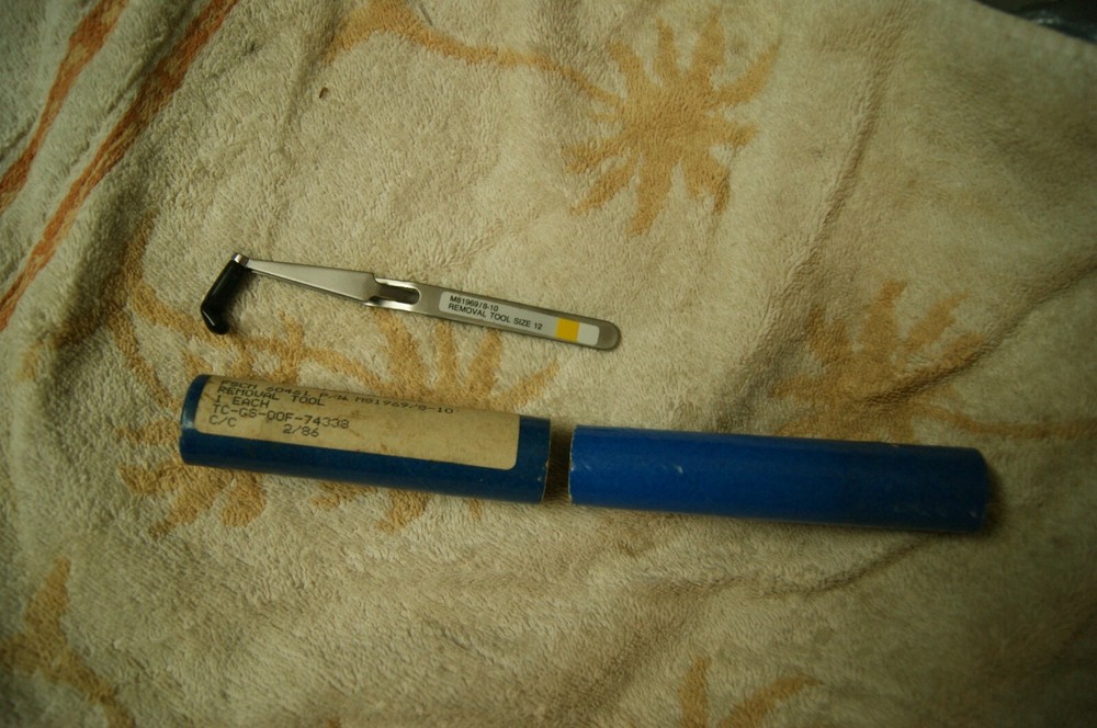 FSCM M81969/8-10 SIZE 12 REMOVAL TOOL