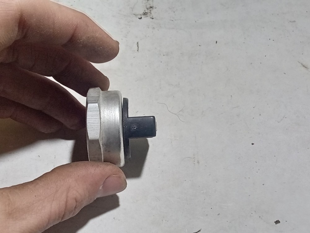 LOT OF 32 GENERIC SELECTOR SWITCH KNOBS (N1C1)