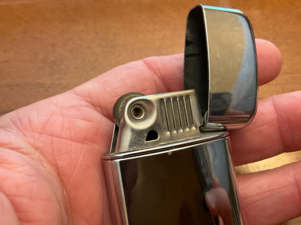 Vintage Ronson Super Windlite Lighter