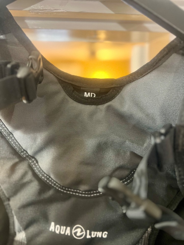 Aqua Lung Pearl Twilight Womern's MED BCD