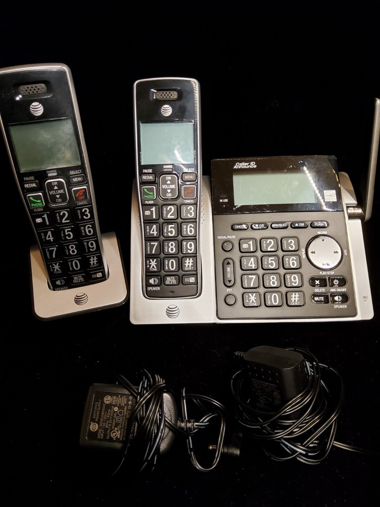 AT&T Silver 2 Handset Anwsering System With Caller ID Table Top