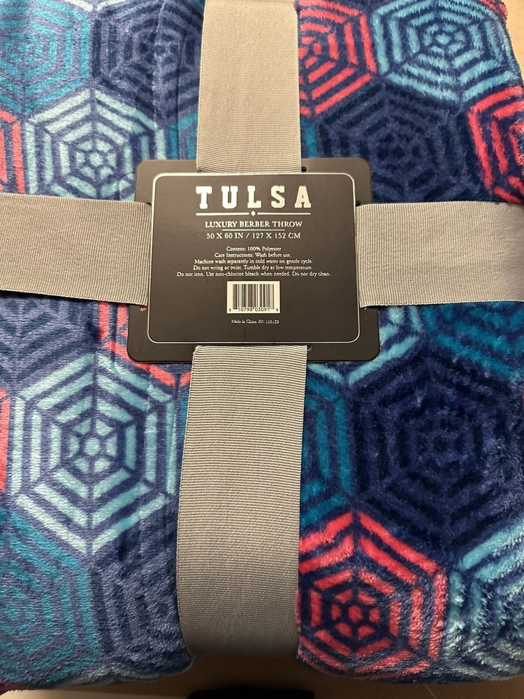 Tulsa Luxury Berber Throw / Blanket / Reversible