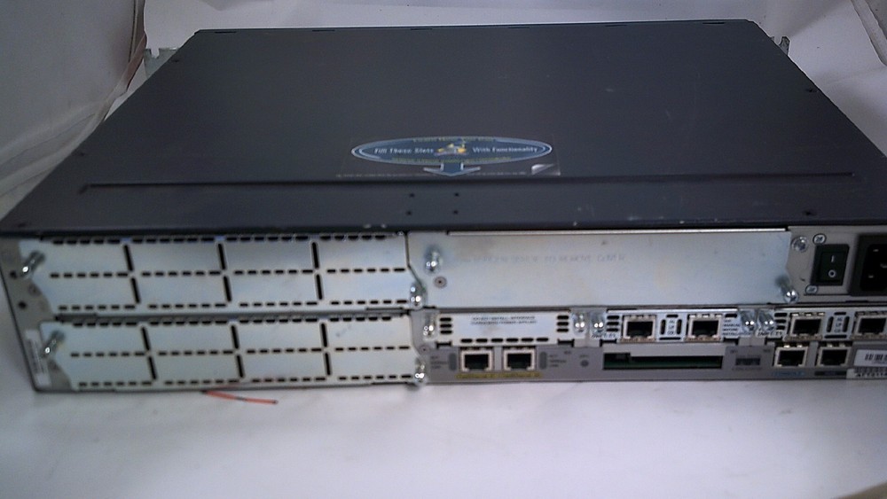 CISCO 3700 SERIES 3725 MODULAR ROUTER