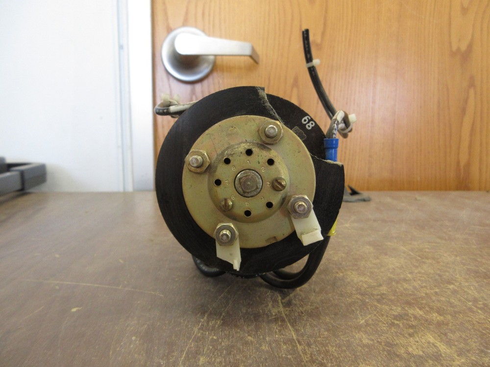 Electroswitch Series 24 Breaker Control Rotary Switch 2412C *Broken Insulator*