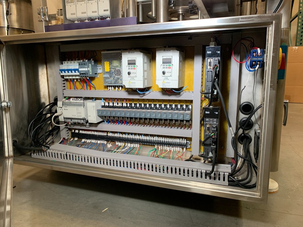 Automated Filling and Capping machine