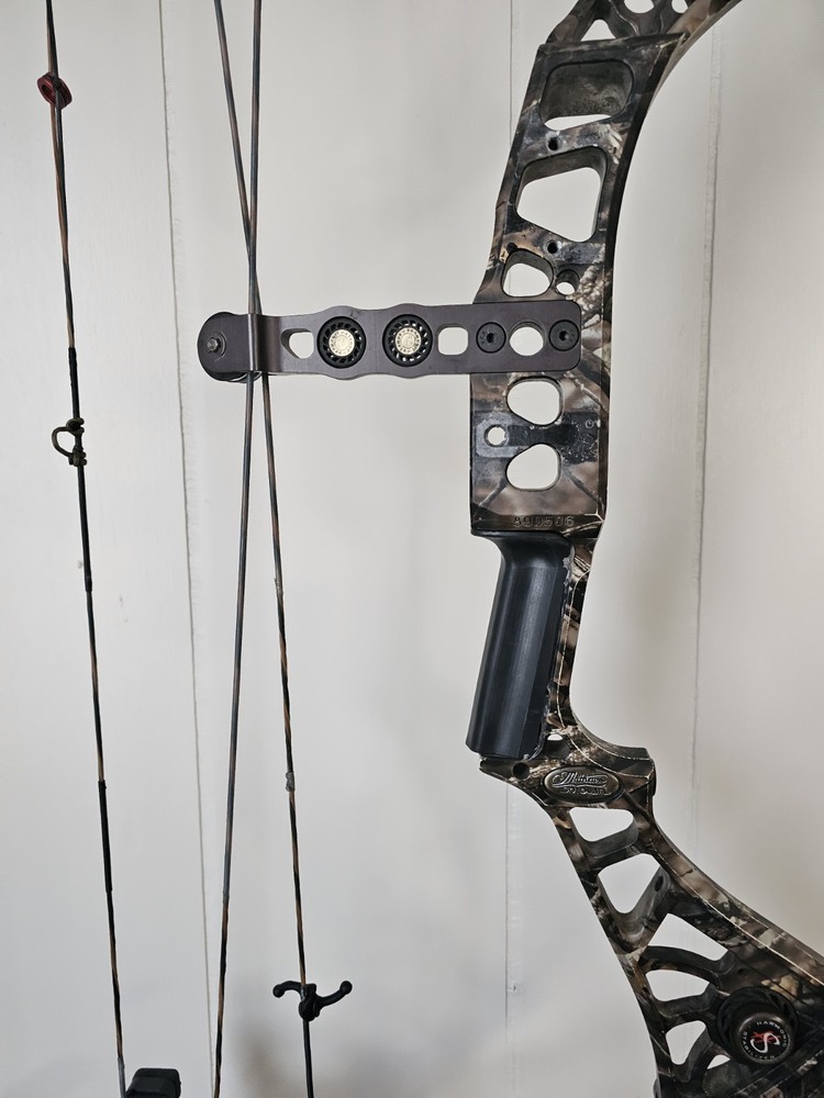 Mathews DXT Compound Bow