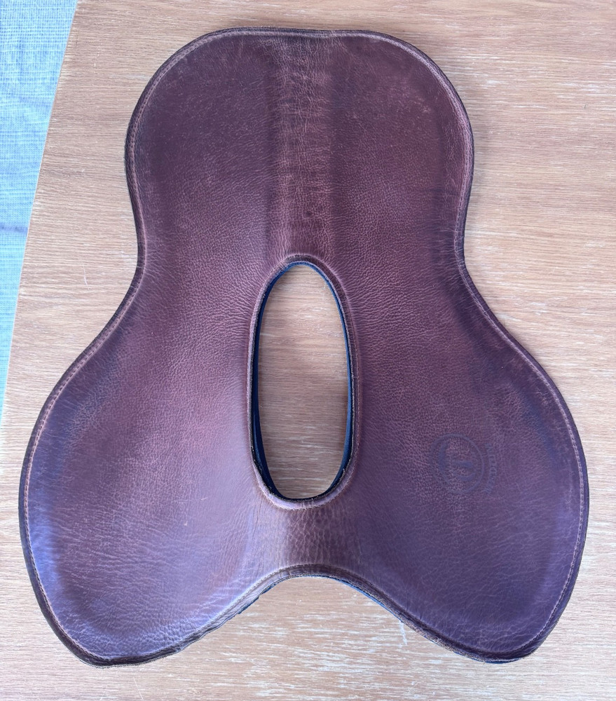 Tad Coffin Leather Wither Relief Half Pad - Medium Thickness - Excellent!