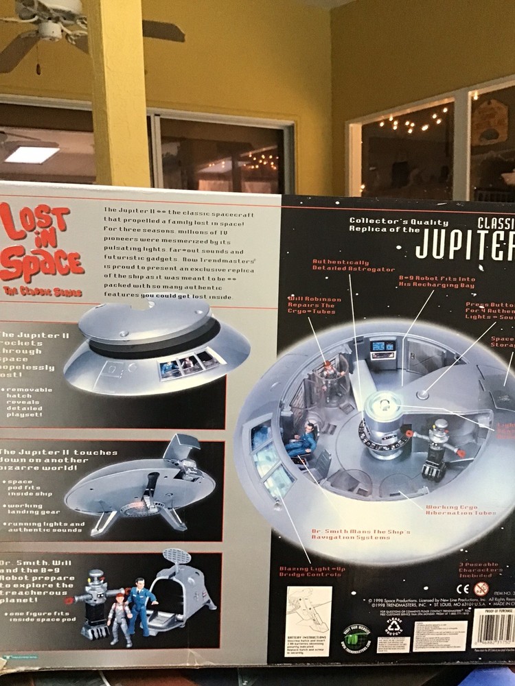 Trendmaster Lost in Space Jupiter 2 With Box
