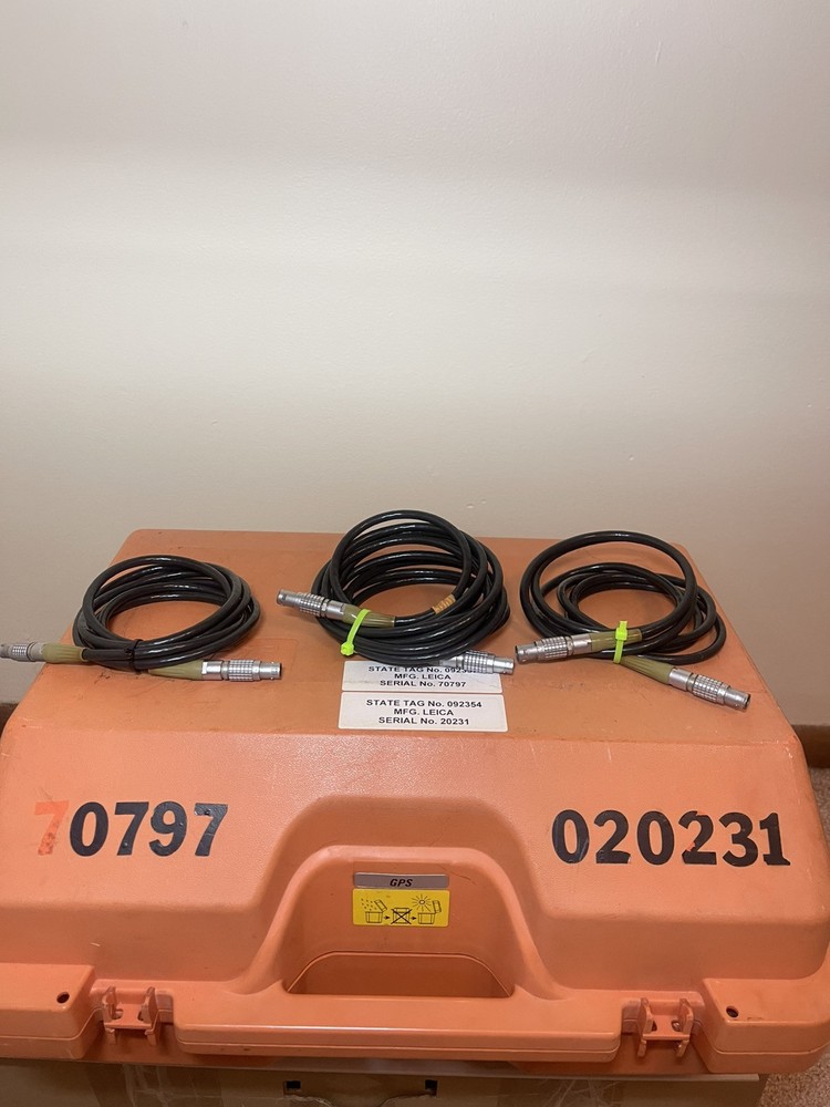 Leica SR399 Receiver + Leica CR344 Rugged Controller + Cables