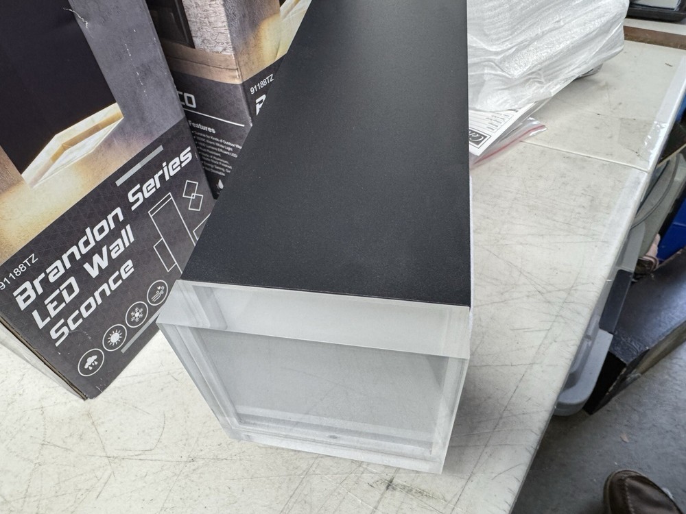 LED WALL SCONCES BRANDON SERIES CERDECO.nos