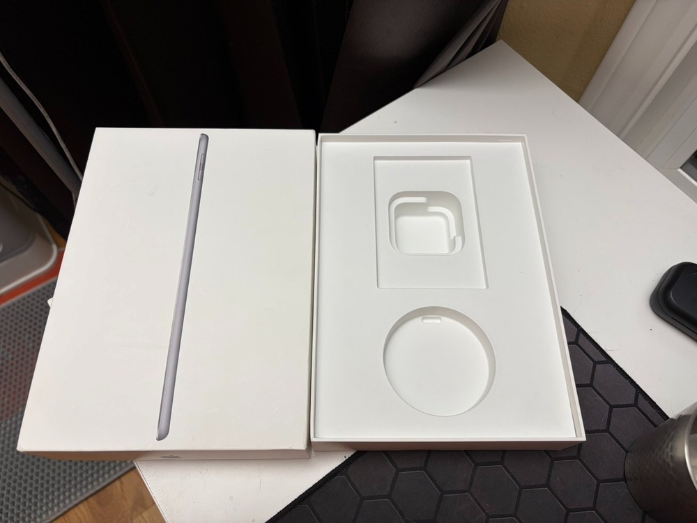 EMPTY BOX for Apple iPad 6th Generation Space Gray 32GB