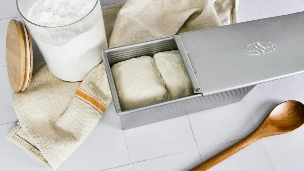 Bakeware Pullman Loaf Pan With Cover, 9 x 4 inch, Nonstick & Quick Release Co...