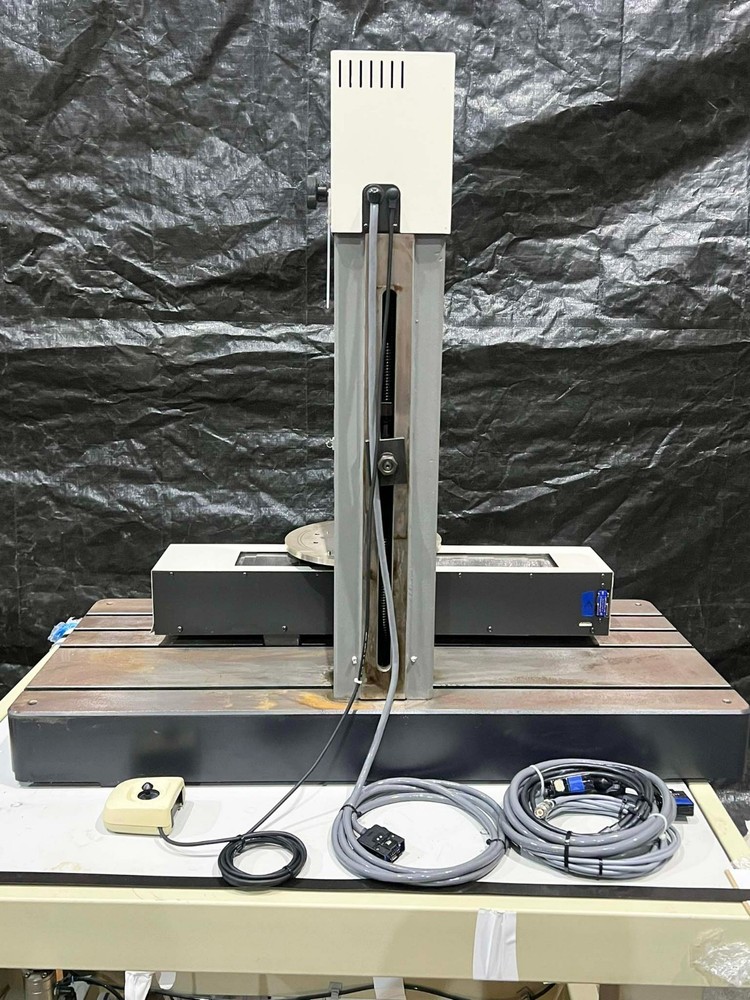 TSK Surfcom 590A Wafer Surface Measurement System *untested
