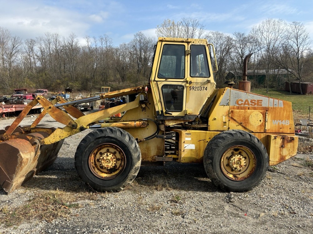 Case W14B Rubber Tire End Loader