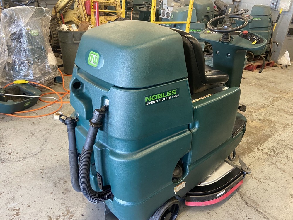 Nobles SSRider 32” Disk Rider Scrubber