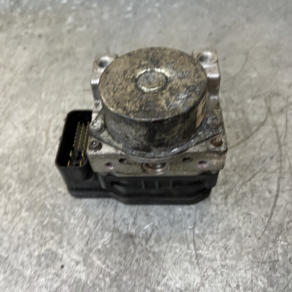 Triumph Tiger 800 2010-2014 ABS Pump Unit Module Control Unit