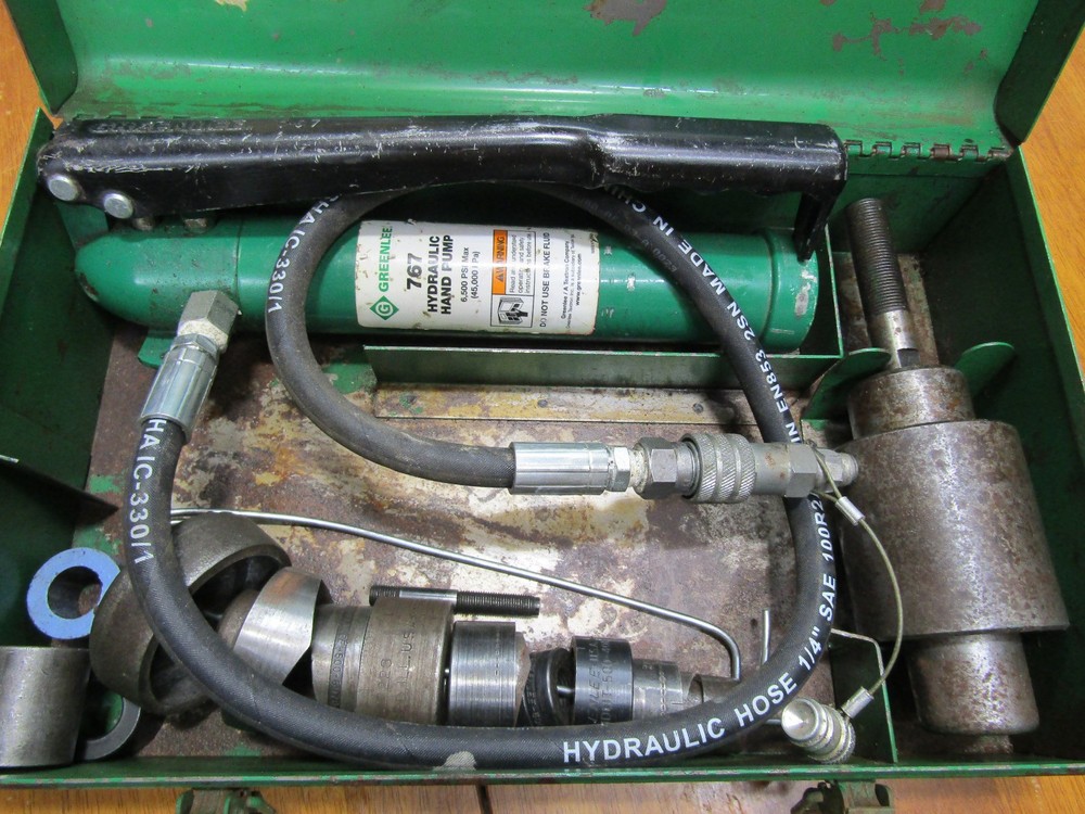 Greenlee 7646 Hydraulic KnockOut Punch Set 1/2”-2”  767 pump