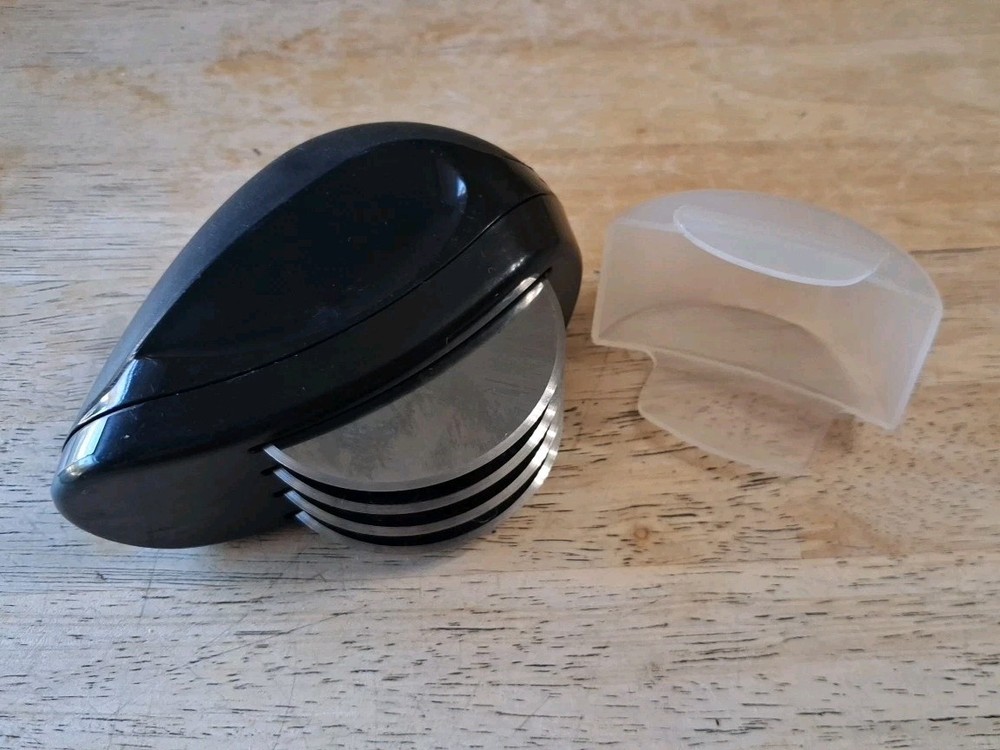 KitchenAid Hand Held 4 Blade Rolling Cutter With Cover