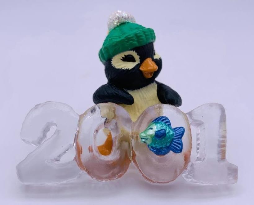 2001 Cool Decade Hallmark Ornament Penguin