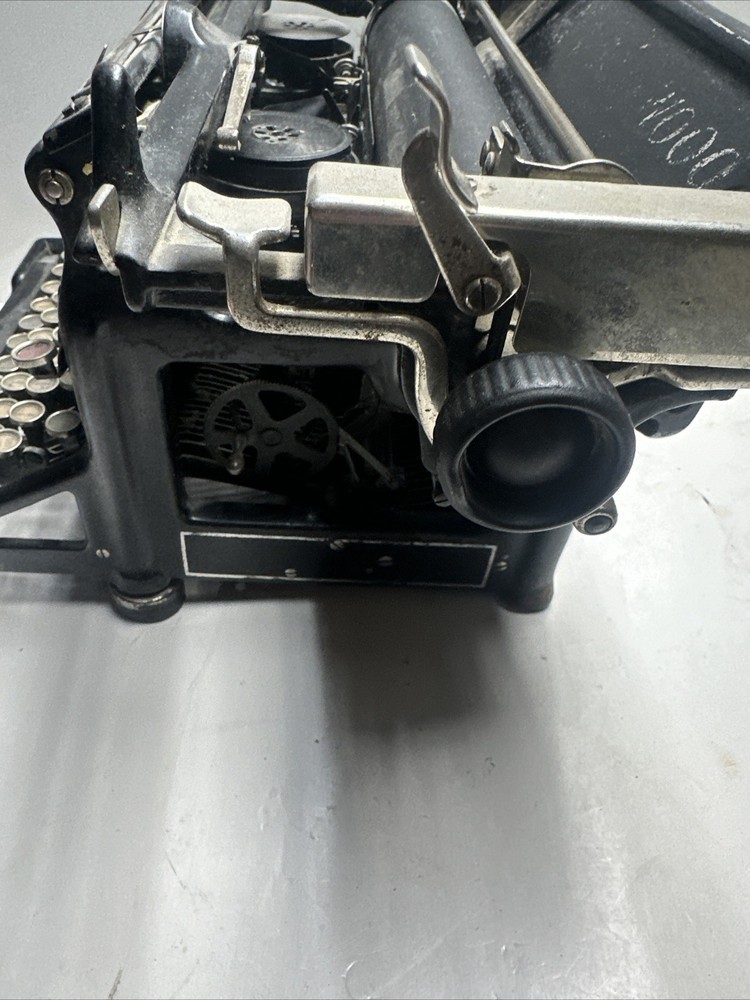 Underwood Typewriter #5 Serial #2425448 NEEDS TLC READ