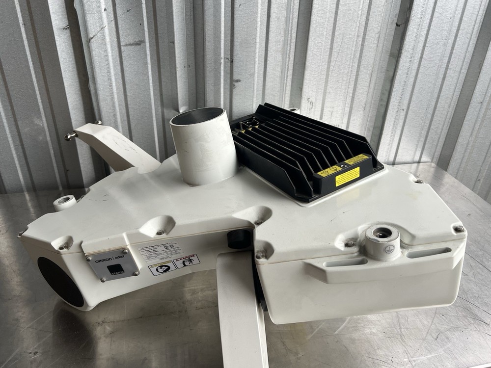 2017 Adept Omron Hornet 565 High Speed Picking Picker Robot