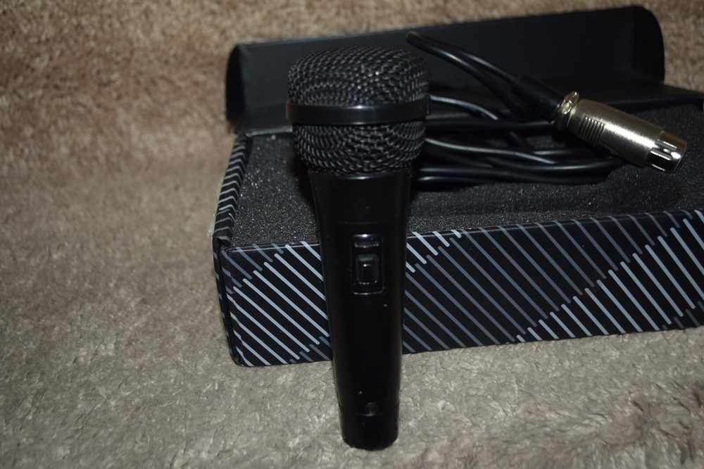 Vintage Pro. 2 Dynamic Microphone Model No. DM-405