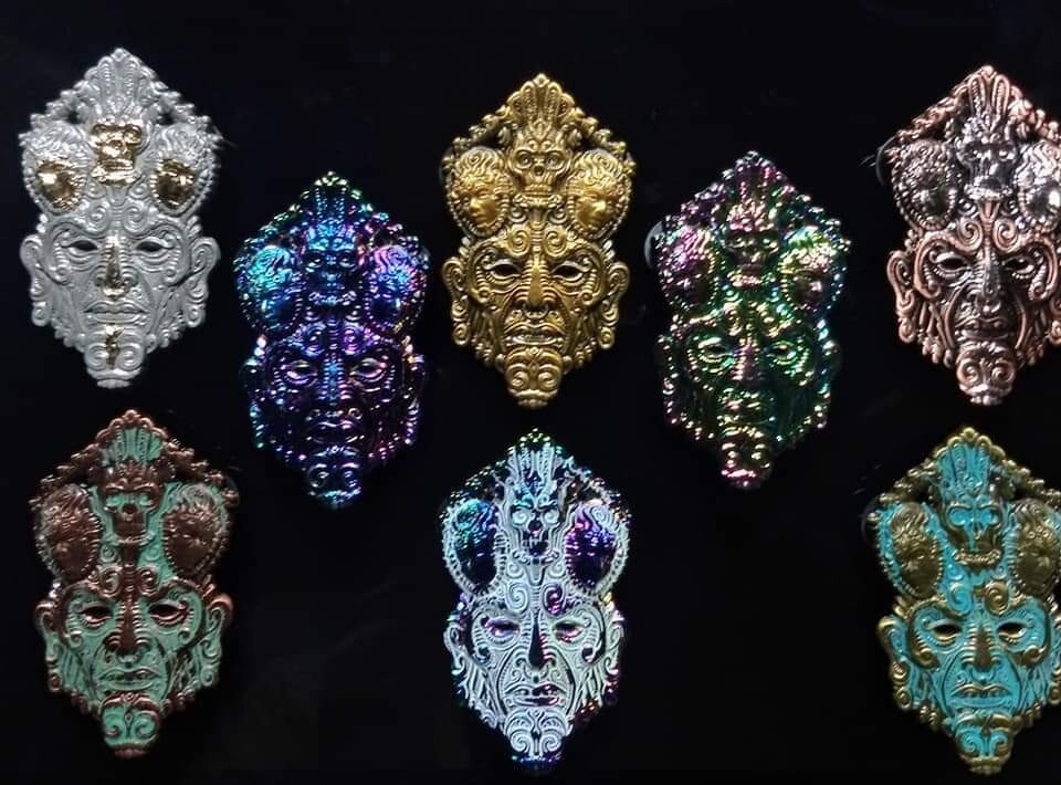 8x pin set 3D OLMEC masks