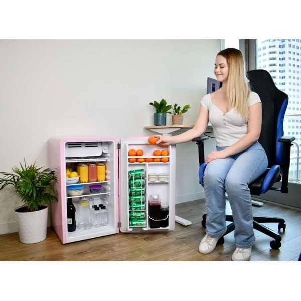 Frigidaire, 3.2 Cu. Ft. Retro Compact Refrigerator, Pink