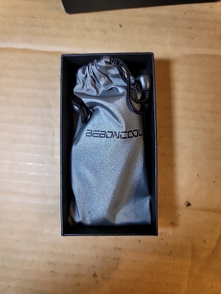 Beboncool Model D100 Wireless Presenter With Laser Pointer + bag