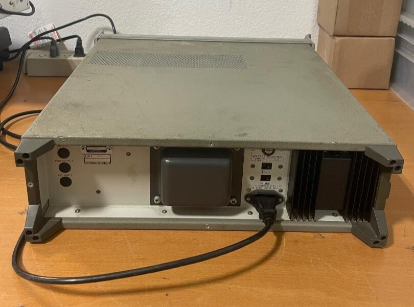 HEWLETT PACKARD HP 214B PULSE GENERATOR