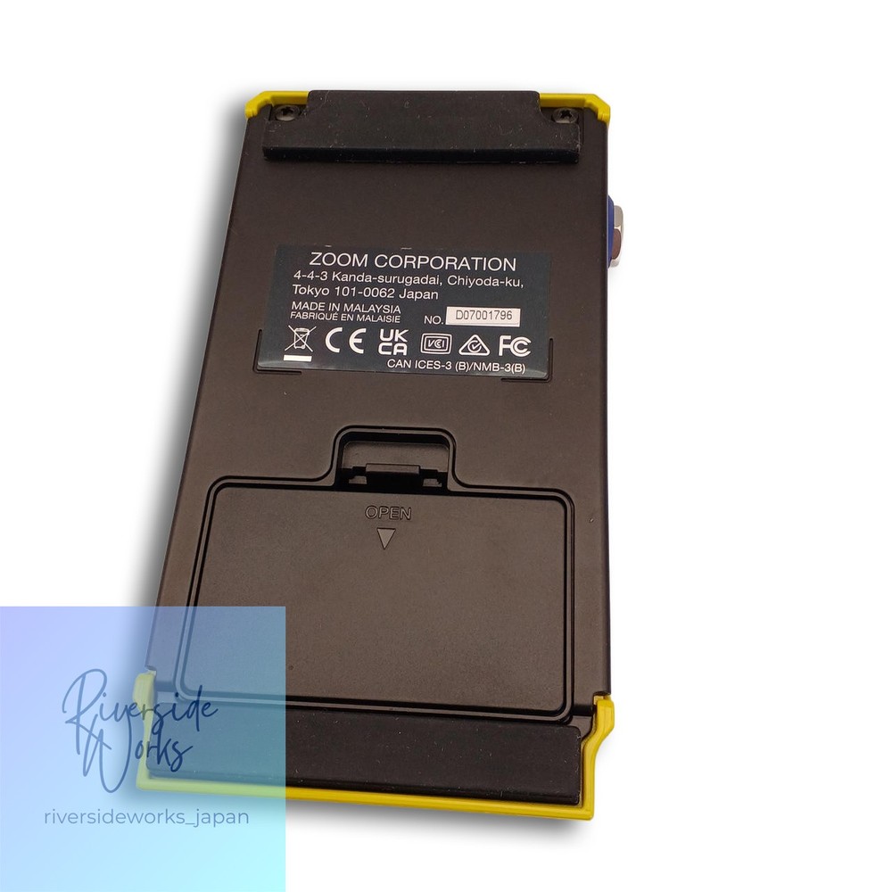 ZOOM MS-200D+ Multi-Effects Processor for Musicians JP