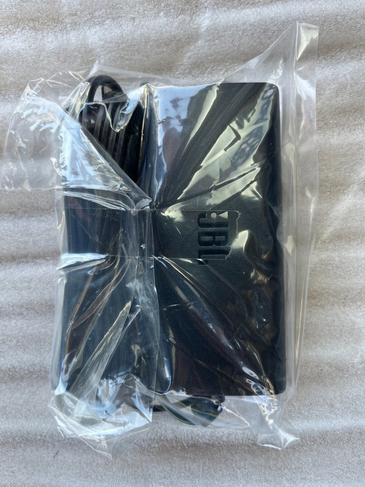 JBL E55BT BAGS AND Cable BLUE