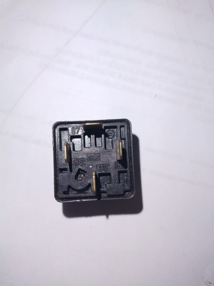 VW / Audi / Porsche Multi Function Relay 431 951 253 A