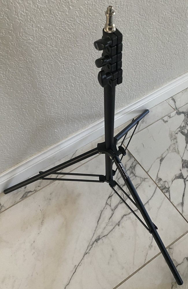 Westcott 8' (2.4m) Lightweight Light Stand