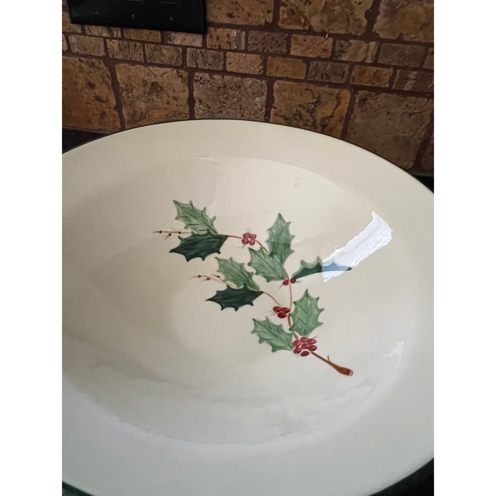 Huge Holiday Serving Bowl With Lid