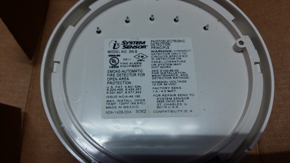 System Sensor 1400 Smoke Detector NIB