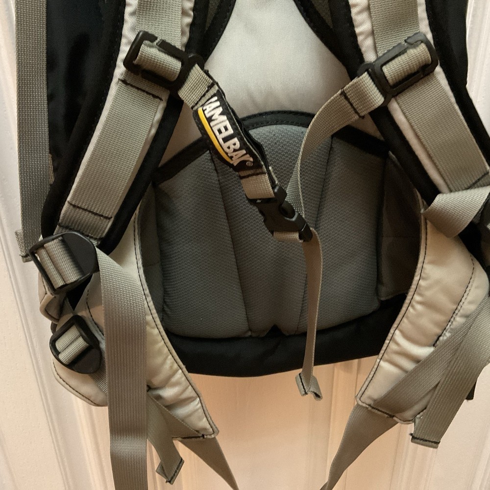 Camelbak ISIS Hydration Backpack Blue Grey Adjustable Shoulder Strap Day Pack