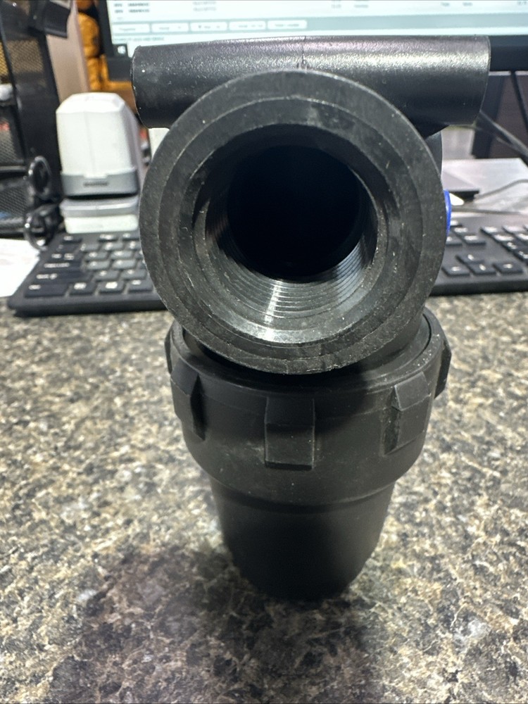 Inline Strainer 3/4” NPT. Red