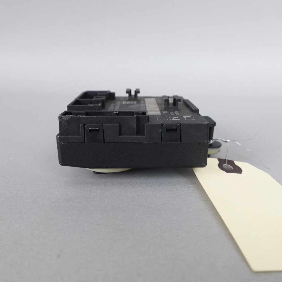 2013-2014 Audi A6 S6 Left Front Door Control Module 4G8959793G OEM