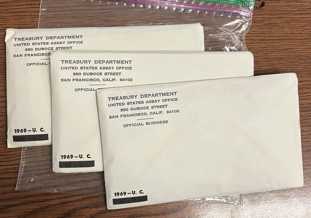 1969 MINT SET. ISSUED BY US MINT. Envelope, Opened 3x Available