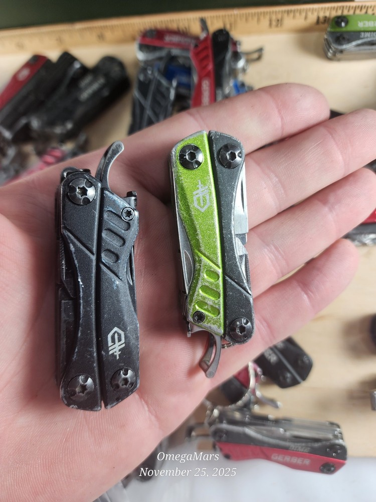 Gerber Dime multi tool x1 good-great conditions, READ the description please.