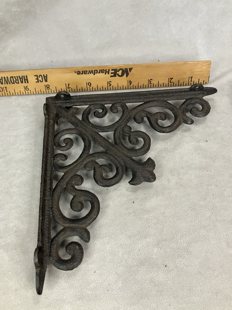 Cast Iron Shelf Bracket Ornate