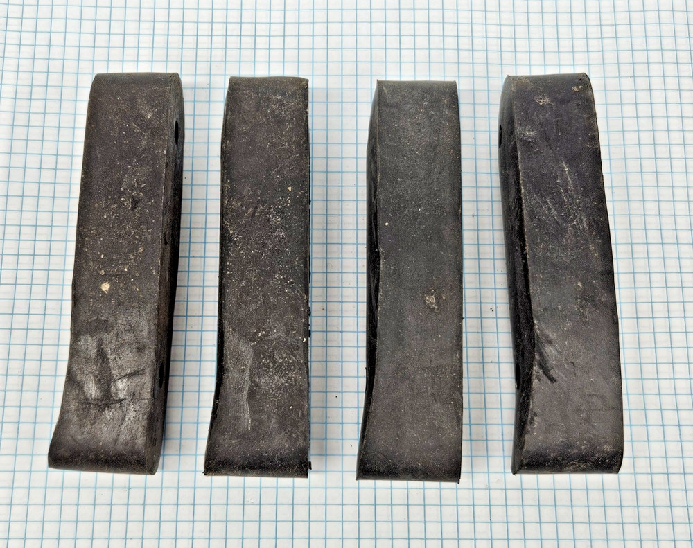 1 - Surplus Rifle Rubber Butt Pad with 2 plugs - See Description before ordering