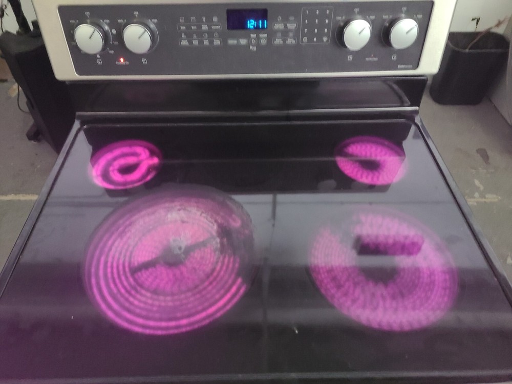 Genuine Whirlpool Range Oven, Surface Element # W10251108